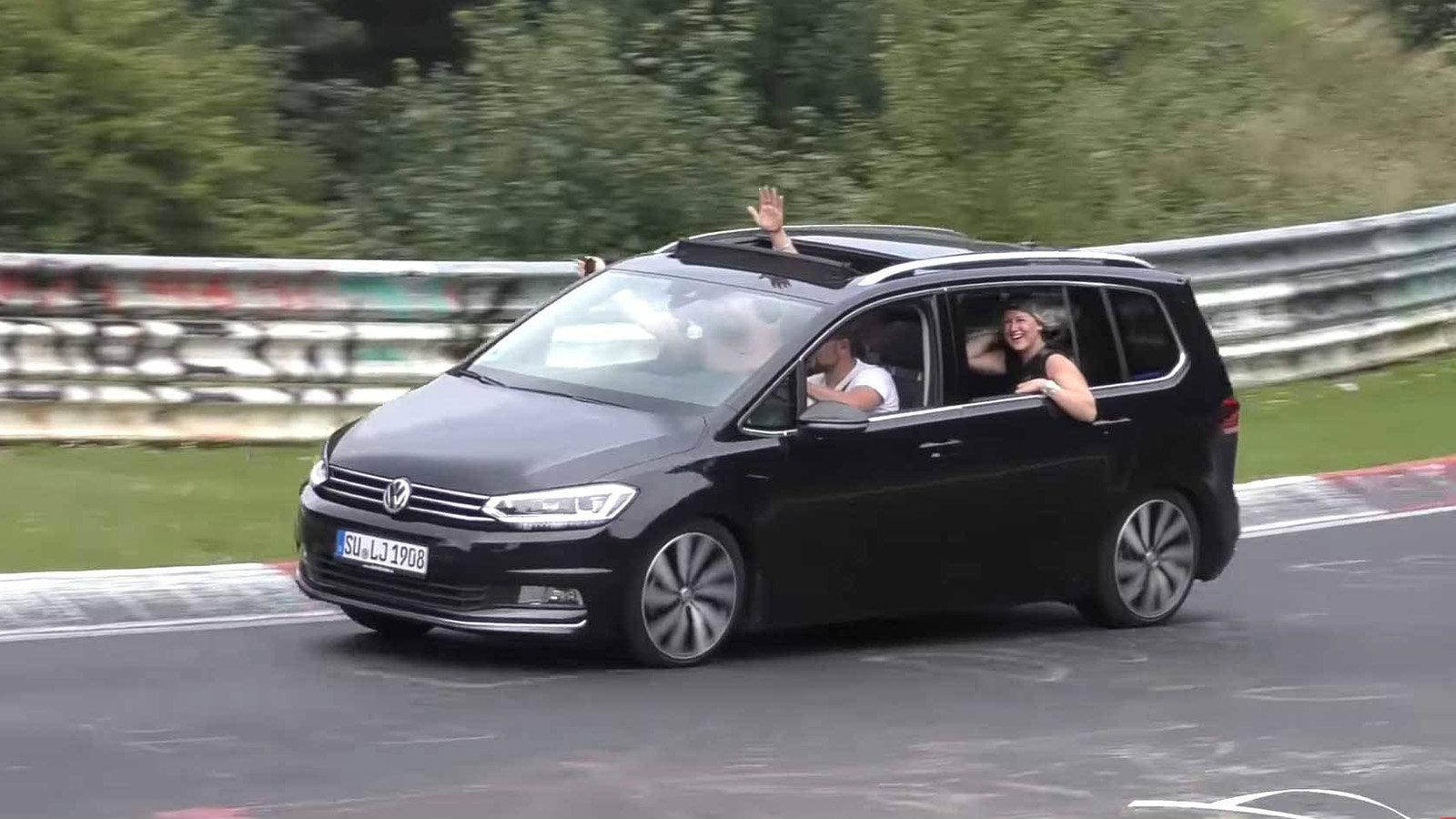 Ποιος χρειάζεται τα άλογα? [video]