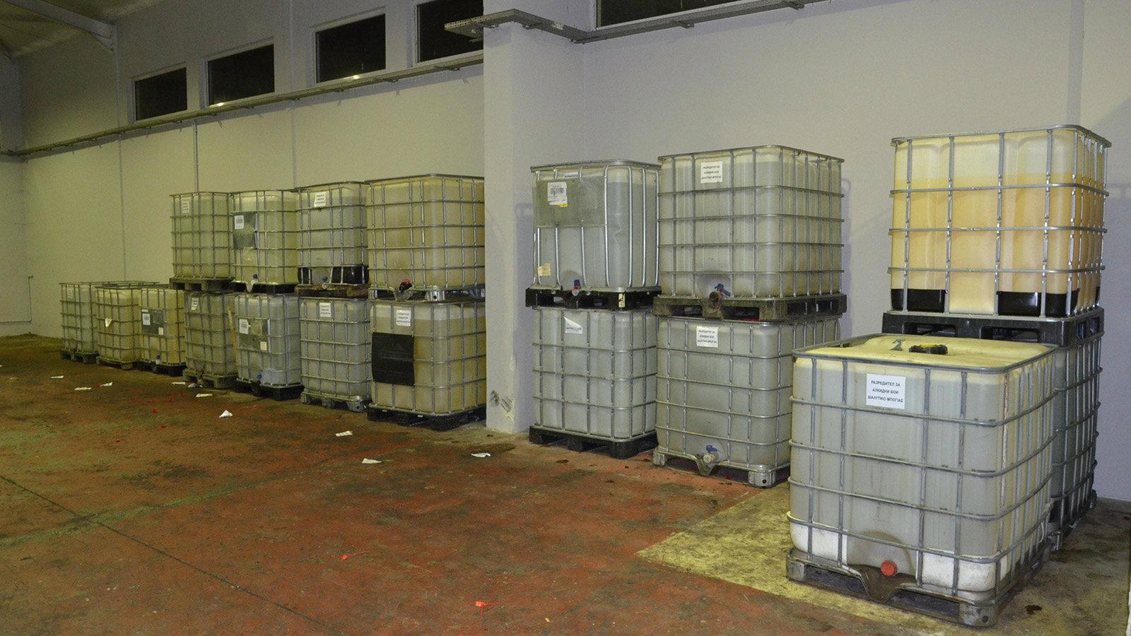 Οι συλληφθέντες οδηγήθηκαν στον Εισαγγελέα Πρωτοδικών Αθηνών.