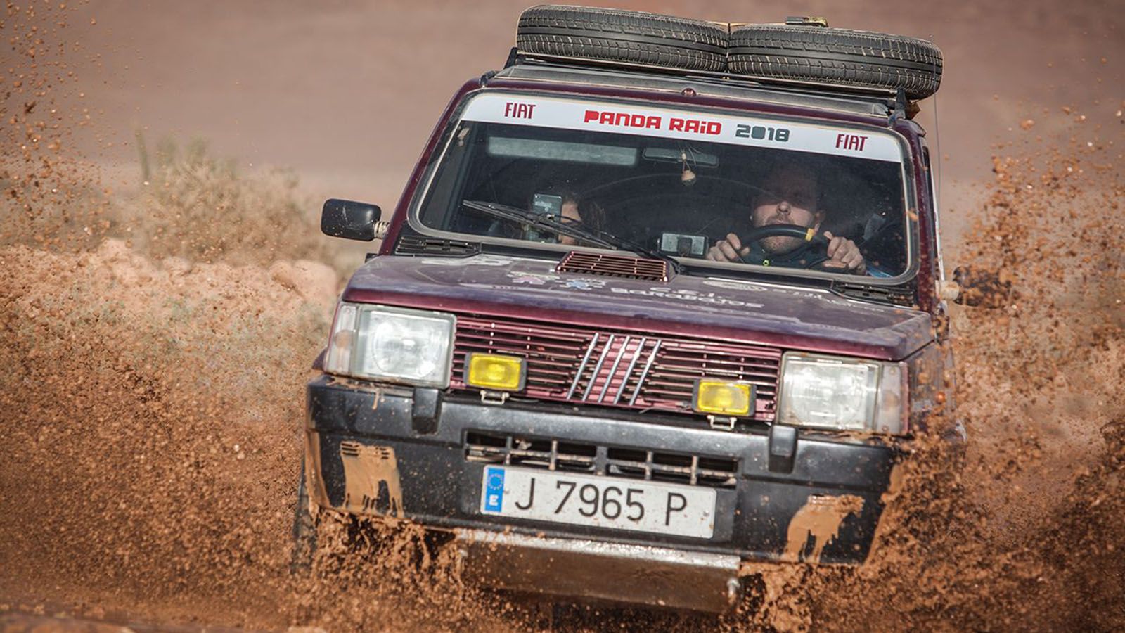 Η διαδρομή κάλυψε συνολικά 3.000 χιλιόμετρα, περνώντας από ηλιόλουστα χωριά και αμμώδη μονοπάτια, διασχίζοντας σκληρά δύσβατα εδάφη, τα οποία θα ήταν 