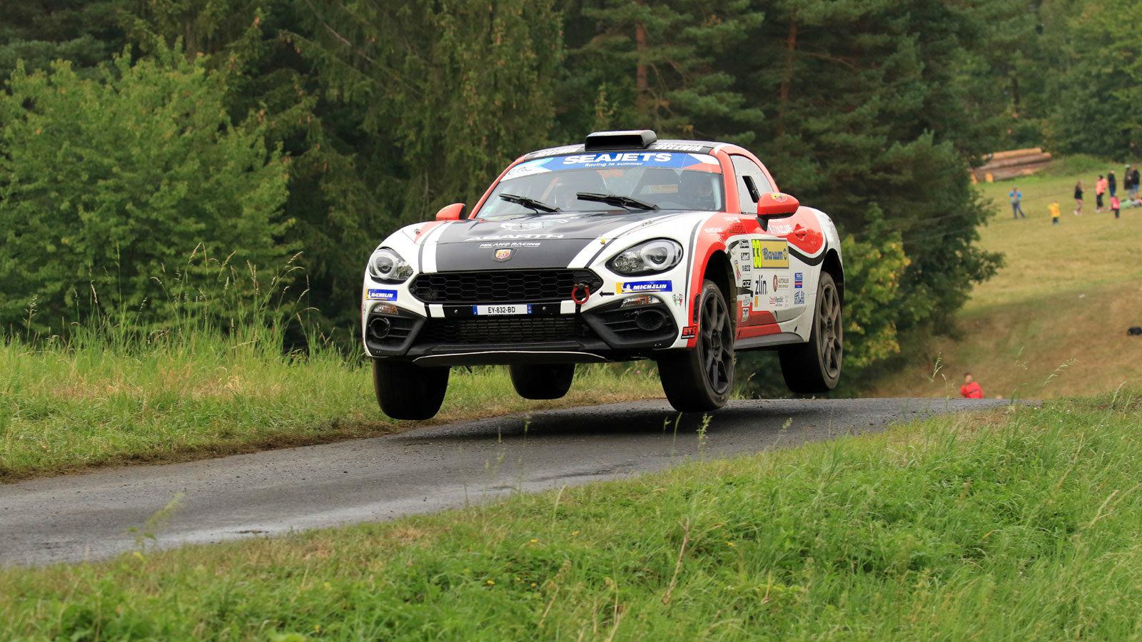 «Το σήκωσε» το Abarth 124 rally