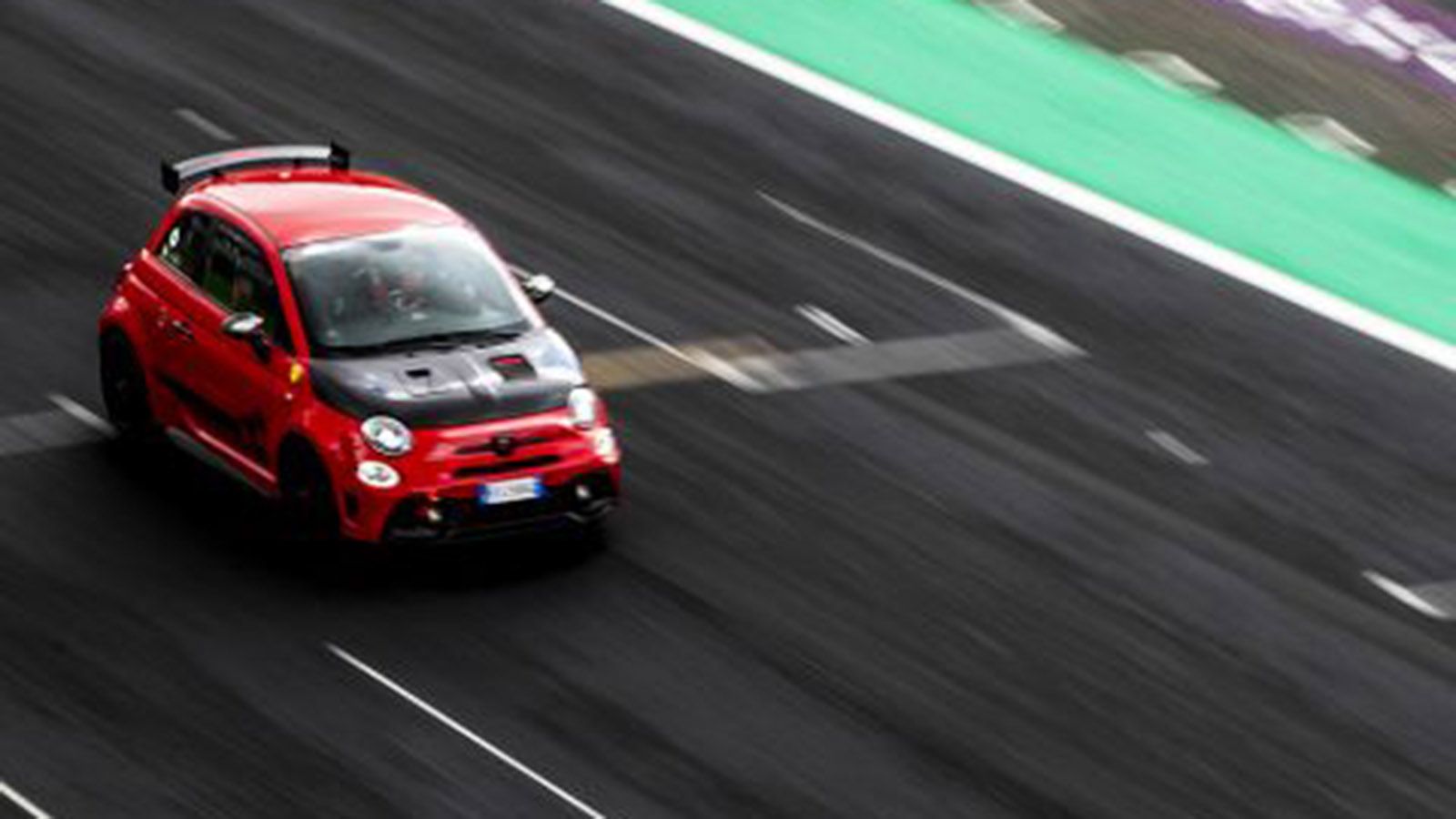 Συνολικά πραγματοποιήθηκαν περισσότερα από 3.000 test drives.