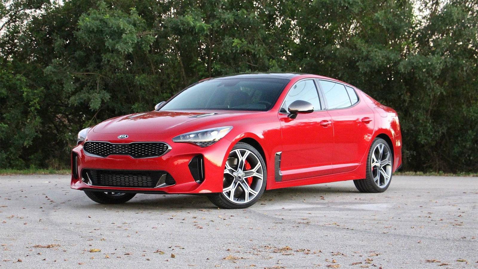 Μετά το λανσάρισμα του νέου Kia Stinger, η εταιρεία σκοπεύει να προσφέρει στους πελάτες της ακόμα περισσότερες επιλογές που να αφορούν το κορεατικό μο