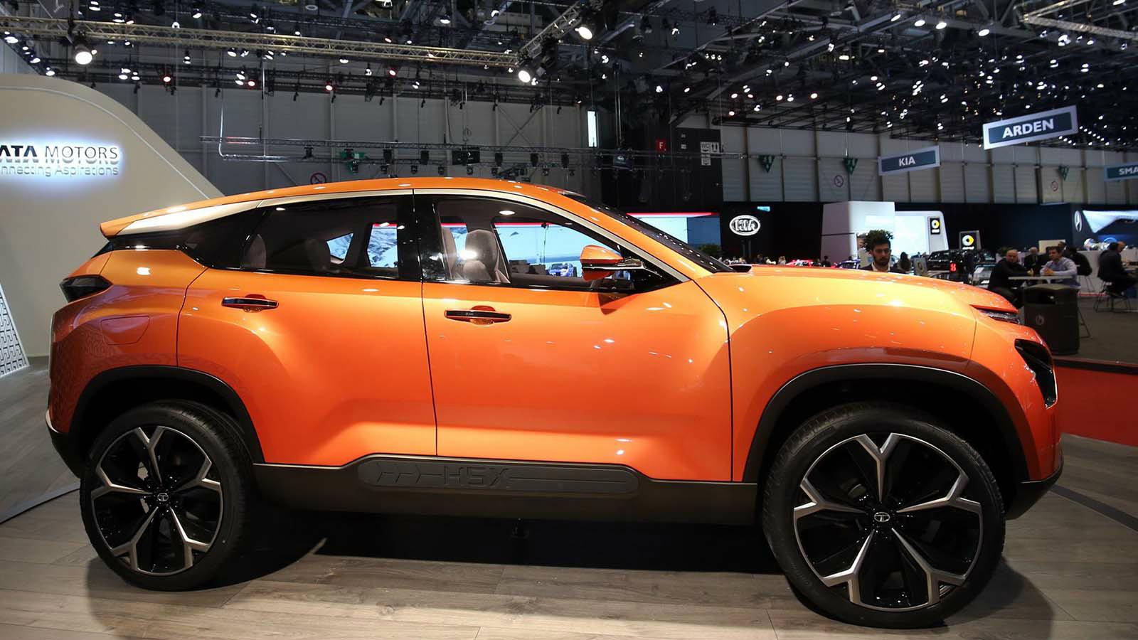 Το μοντέλο βασίζεται στο Range Rover Evoque, ωστόσο σε σχέση με το μοντέλο αυτό, έχει πιο μακρύ μεταξόνιο.