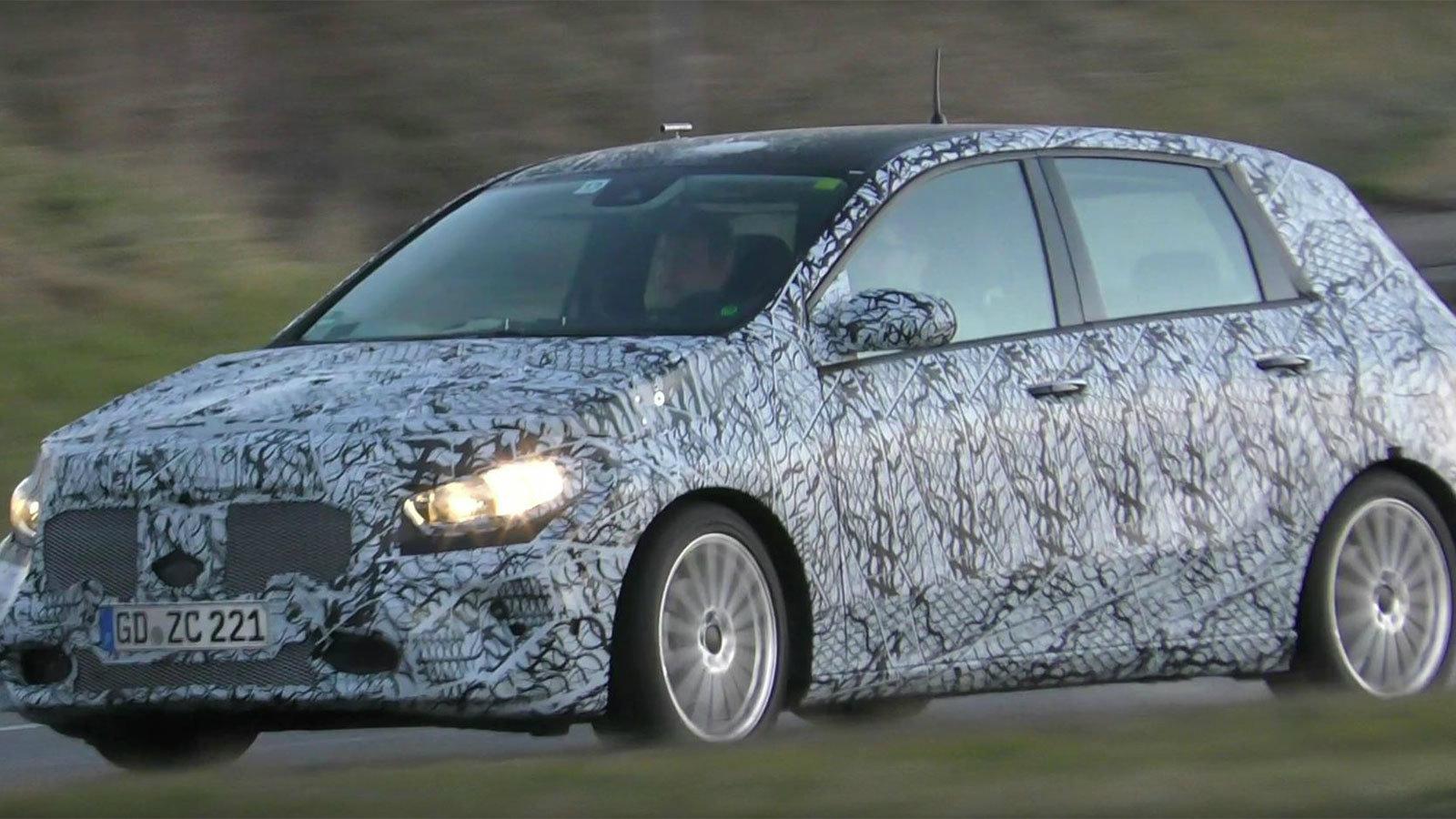 Ένα πέρασμα από τους δρόμους της Στουτγκάρδης έκανε η νέα Mercedes B-Class.