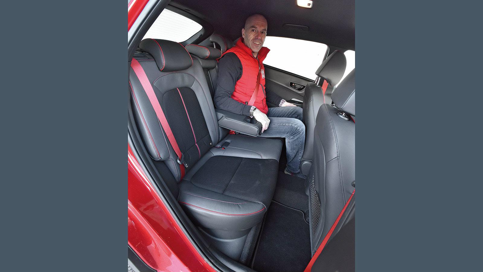 ¶νετο για 4 επιβάτες ακόμα και αν αυτοί είναι ψηλόσωμοι.