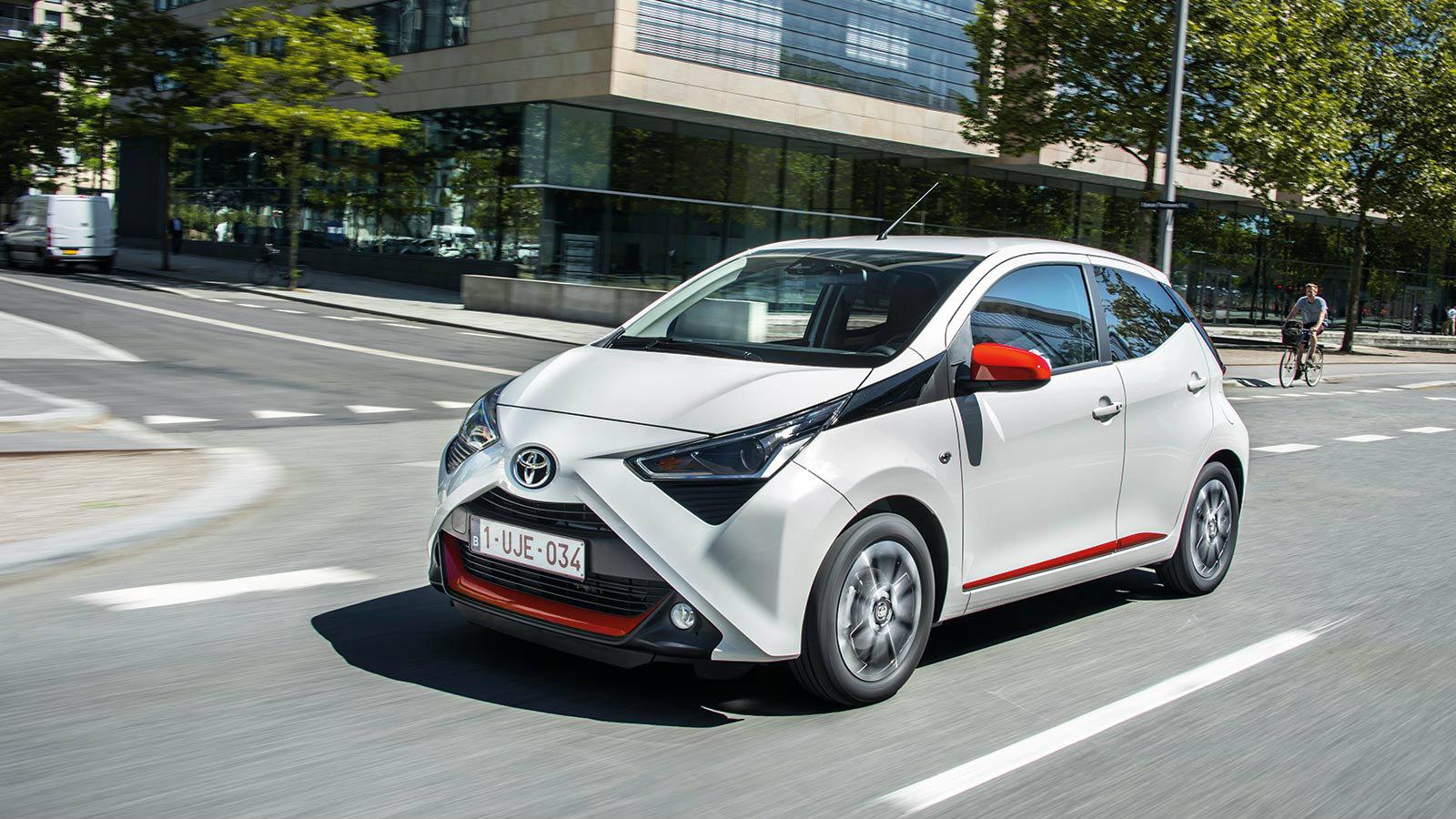 Η νέα τρισδιάστατη μάσκα συνιστά την κυριότερη σχεδιαστική αλλαγή εξωτερικά.