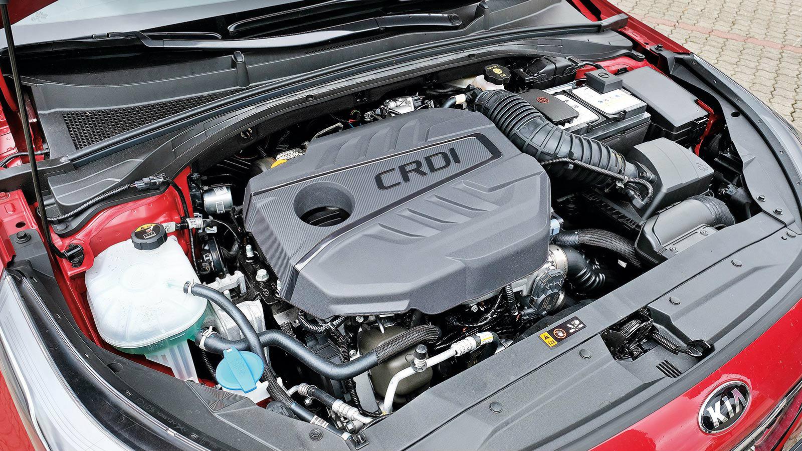 1, 6 λίτρα, 136 ίπποι SCR- Kat και Euro- 6d. Καλός κινητήρας από τις 2.000 στροφές και μετά.