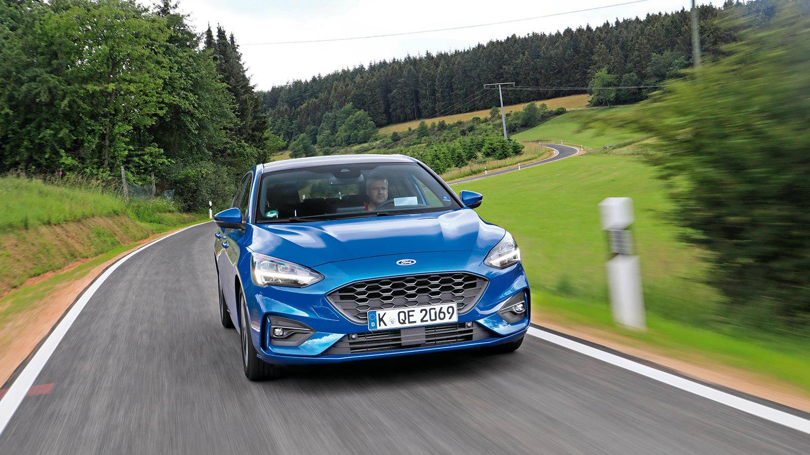 H διαδρομή κοντά στο Νίρμπουργκρινγκ με τις πολλές στροφές αποδείχθηκε ιδανικό πεδίο δράσης για το νέο Focus.