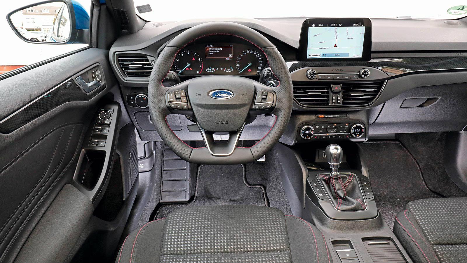 Με μήκος 4,38 μέτρα και μεταξόνιο 2,70 μέτρα, η ευρυχωρία στο εσωτερικό του Focus λογίζεται ως δεδομένη. 