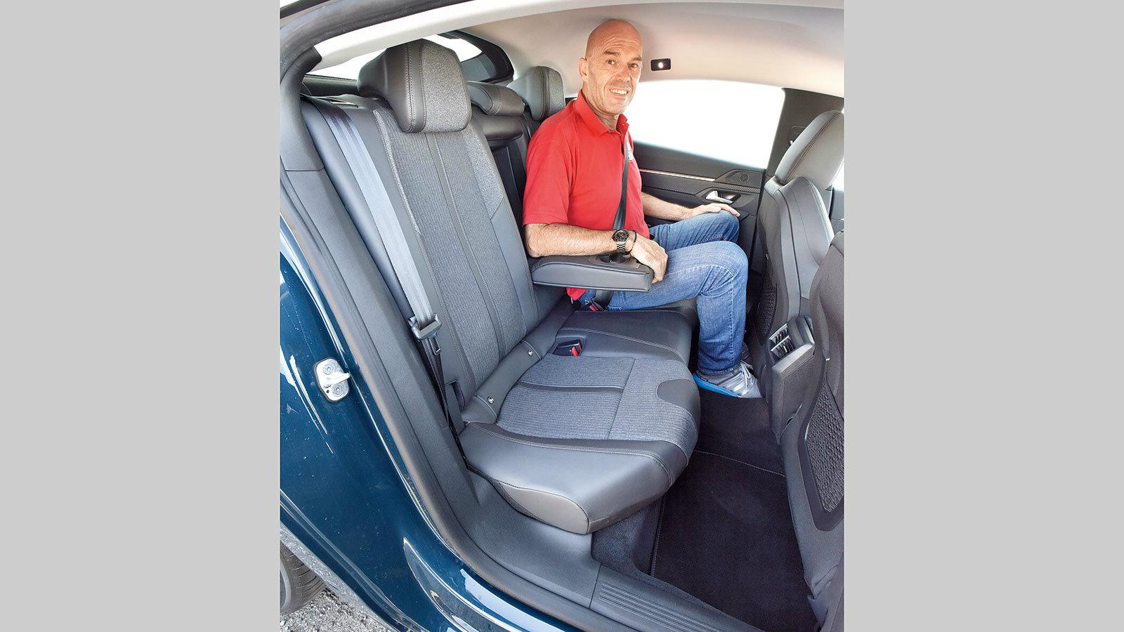 Οι ενήλικες δεν θέλουν να καθίσουν εδώ για πολύ και δεν θέλουν να κλείσουν το κεφάλι τους κάτω από την οροφή για μεγάλο διάστημα. Το 508 είναι σχεδόν 