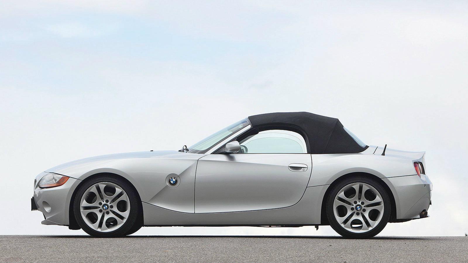 Ζ4(Ε85)  
2002-2008
Σχεδιασμένο από τον Bangle, facelift και coupe από το 2006,  από 150 έως 343 ίππους