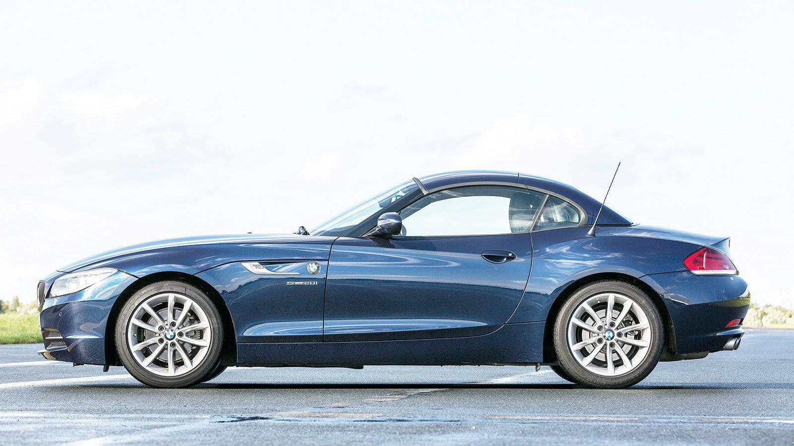 Ζ4(Ε89)  
2009-2016
Κατασκευασμένο στο Regensburg, μόνο μια παραλλαγή με σκληρή οροφή, από 156 έως 340 ίππους