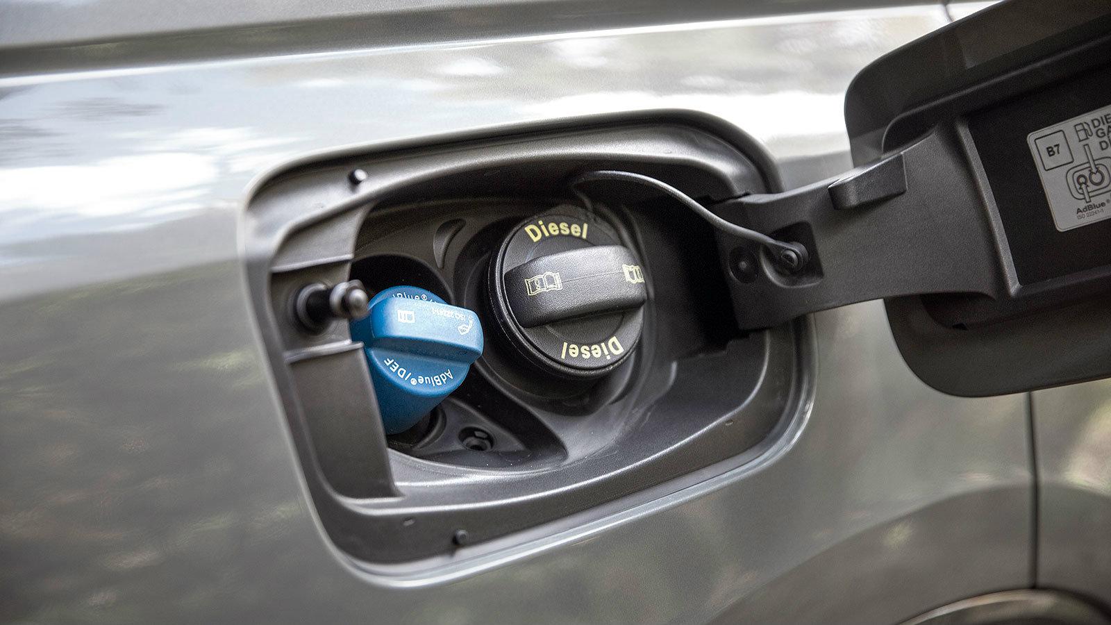 Η δεξαμενή AdBlue έχει χωρητικότητα 18 λίτρα. Αυτονομία του μοντέλου δοκιμής: 9000 χιλιόμετρα.