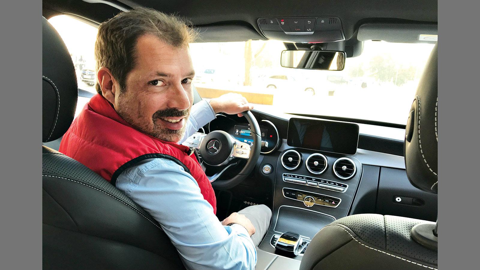 Σχεδόν τίποτε δεν καταμαρτυρά την τεχνολογική εξέλιξη στο εσωτερικό της C-Class. 