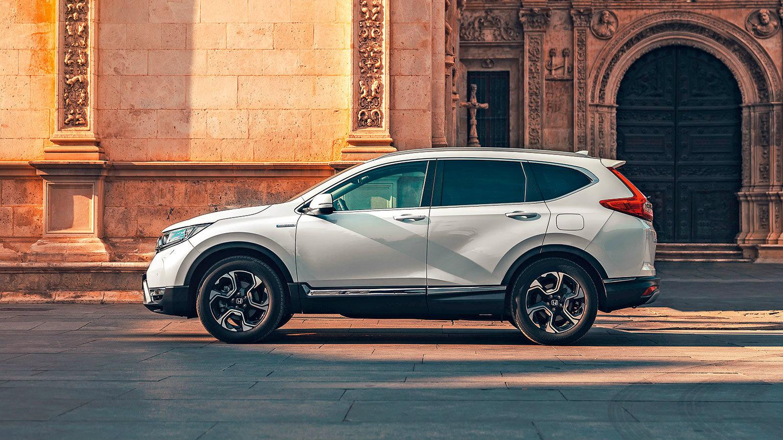 Ακόμα και στην υβριδική έκδοση, το Honda CR-V είναι μια εναλλακτική λύση για όσους αρέσκονται σε χαλαρές βόλτες.