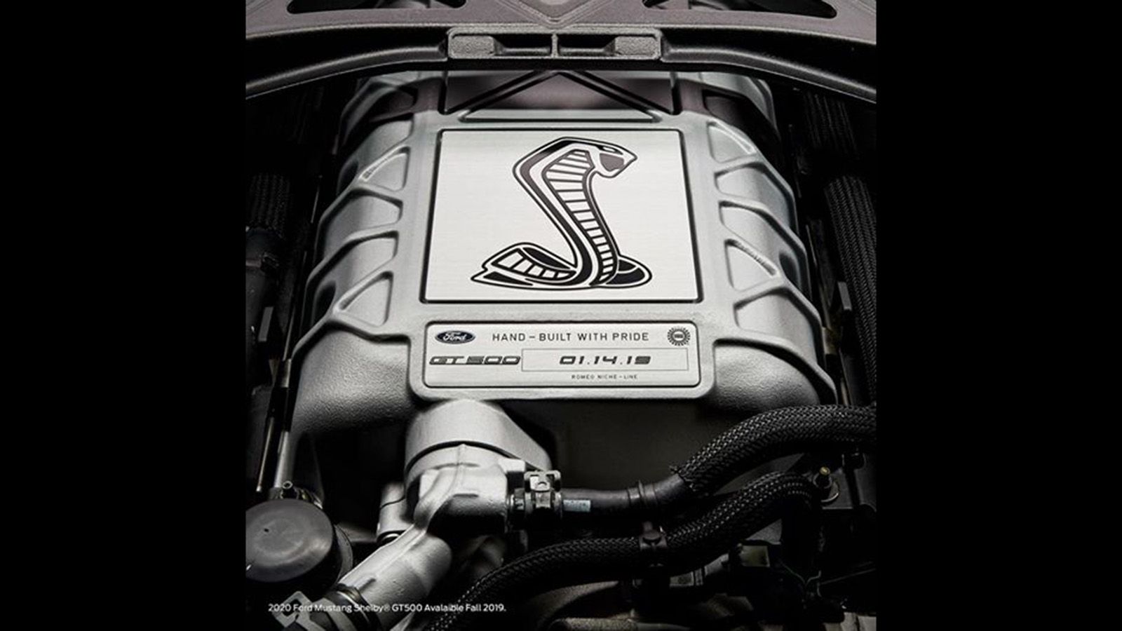 Στις 14 Ιανουαρίου του επόμενου έτους το ντεμπούτο της Shelby GT500.
