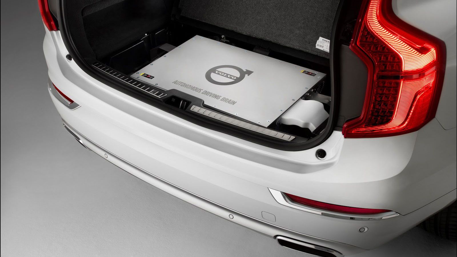 Πάνω στη δημιουργία ενός υπολογιστή με τεχνική νοημοσύνη (AI) εργάζονται η Volvo και η Nvidia.