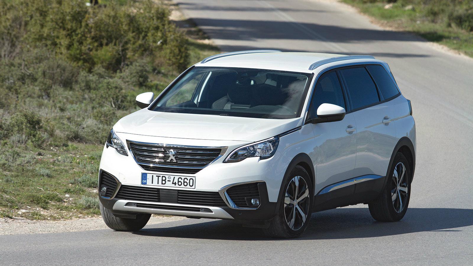 Επιβλητικό και λόγω μεγέθους και λόγω μάσκας, ανοίγει δρόμο μόνο του.