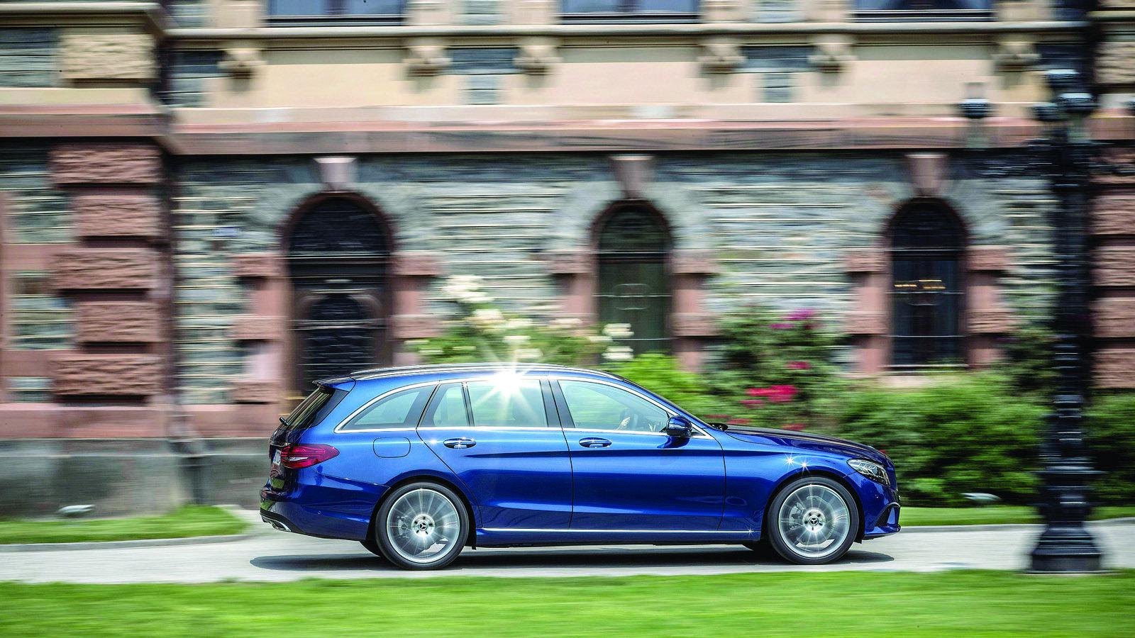 ΠΡΩΤΗ ΟΔΗΓΗΣΗ: Mercedes C- Class Facelift