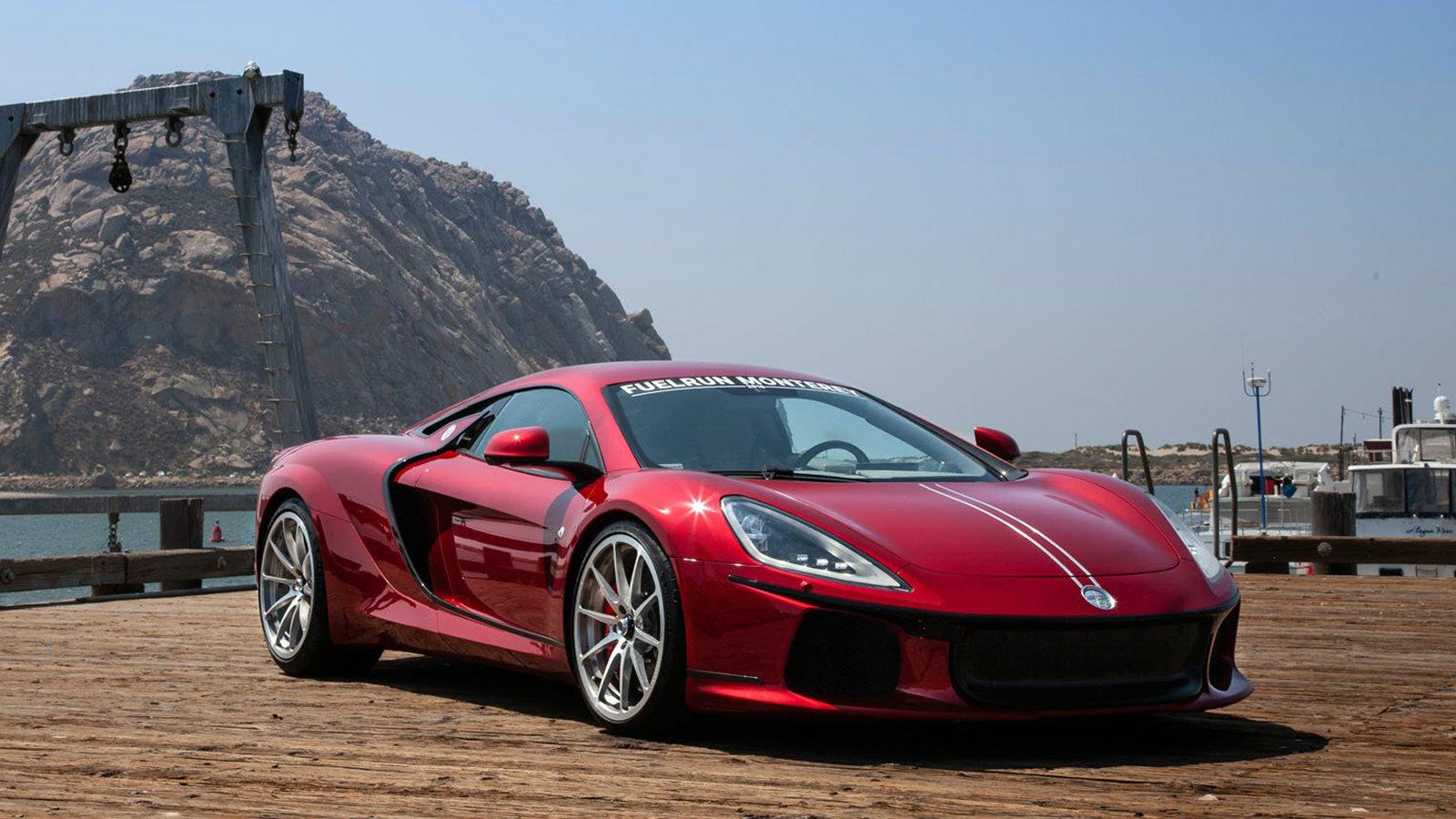 Συνολικά, θα προσφερθούν μόνο 12 τέτοια αυτοκίνητα με τη τιμή να υπολογίζεται στα 740.000 ευρώ.