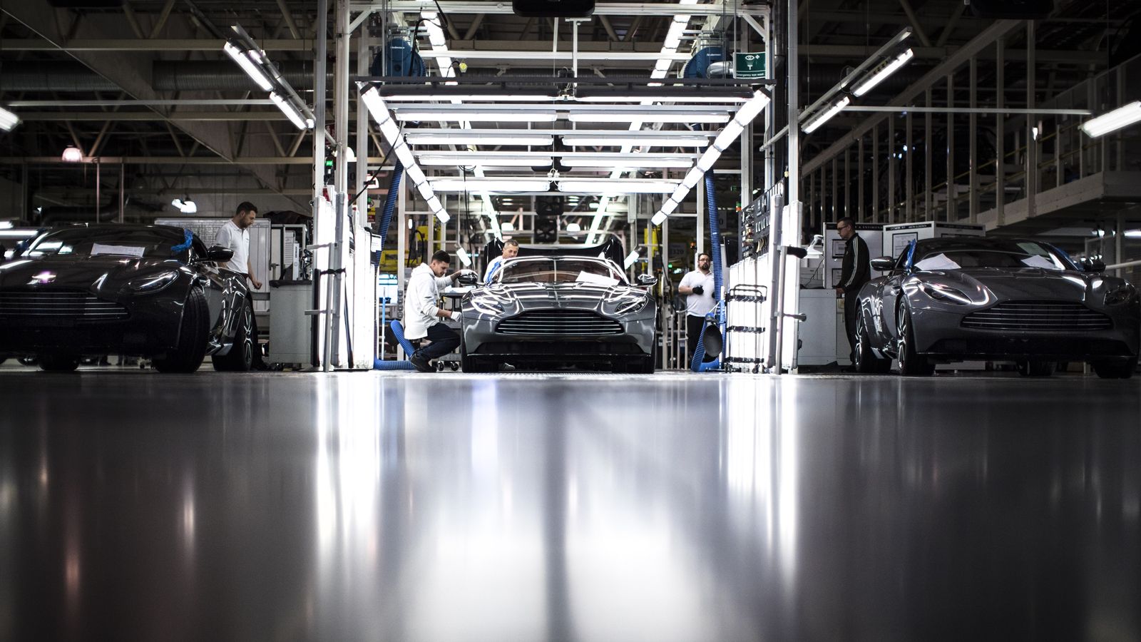 Η Aston Martin, χάρη στην υψηλή ζήτηση της νέας DB11, σημείωσε πέρσι τα υψηλότερα «νούμερα» της τελευταίας 9ετίας, σε ό,τι αφορά στην παραγωγή και τις