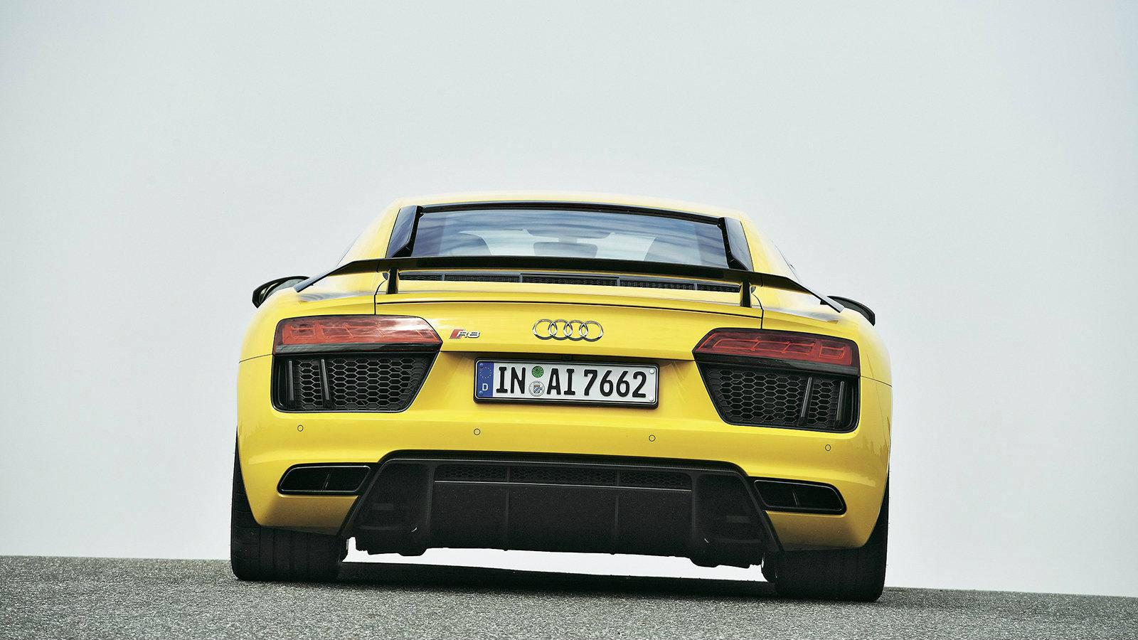 Η μελωδία της ευτυχίας βγαίνει από το θηριώδες κινητήριο σύνολο του R8