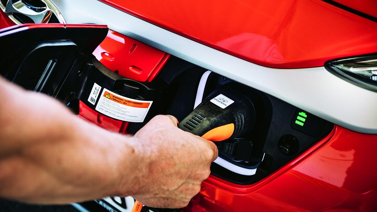 Ηyundai E-Kona: Ασταμάτητο με 613χλμ αυτονομία