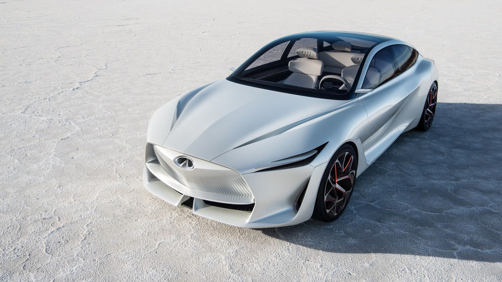 H Infiniti επιστρέφει με ένα ακόμα teaser του Q Inspiration Concept, αποκαλύπτοντάς μας αυτή τη φορά το «πρόσωπο» του νέου της πρωτότυπου οχήματος.