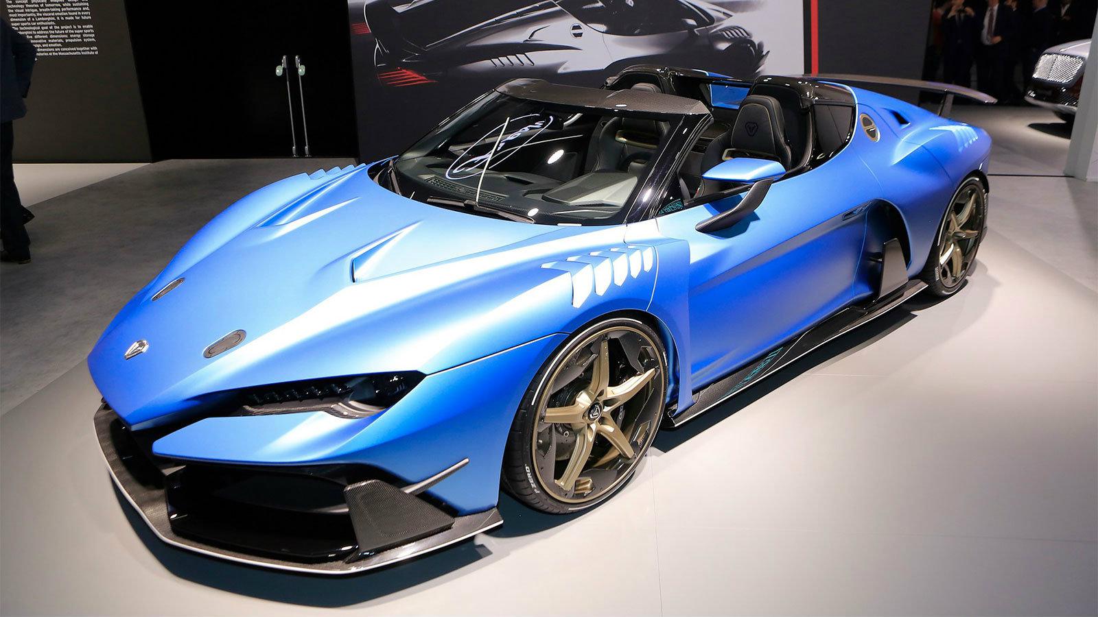 Την επίσημη παρουσίαση της κάμπριο εκδοχής του κουπέ Zerouno πραγματοποίησε η Italdesign, η οποία στο Σαλόνι Αυτοκινήτου της Γενεύης μας σύστησε το Ze