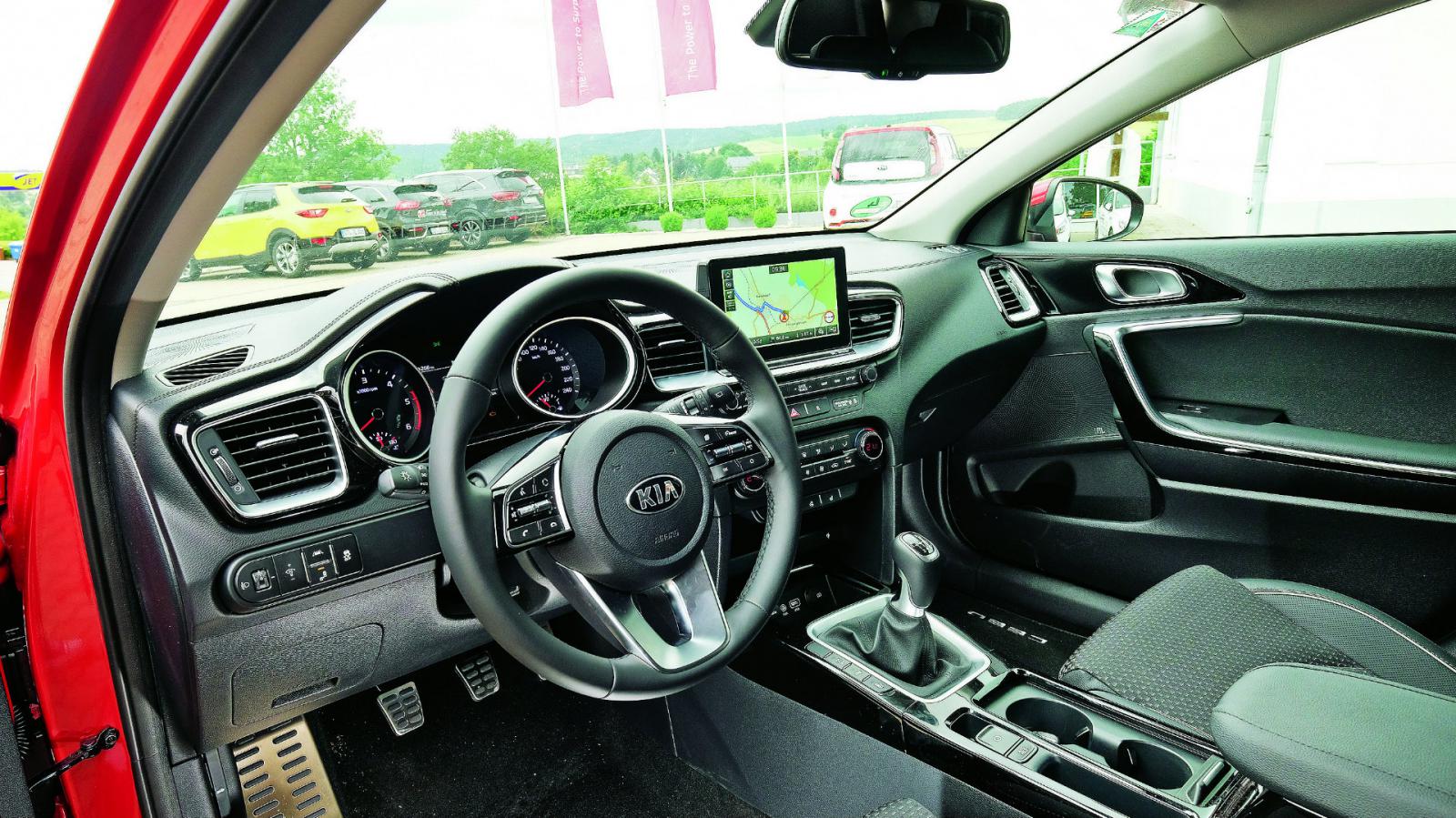 ΠΡΩΤΗ ΔΟΚΙΜΗ: 1200 χιλιόμετρα με το νέο KIA Ceed 