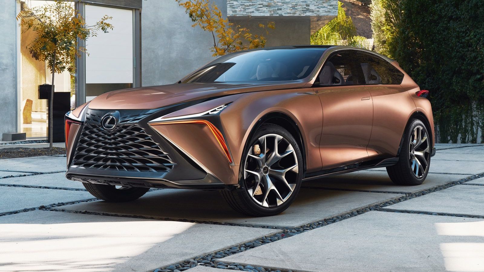 Στην κατοχύρωση της ονομασίας «LQ», προχώρησε η Lexus.