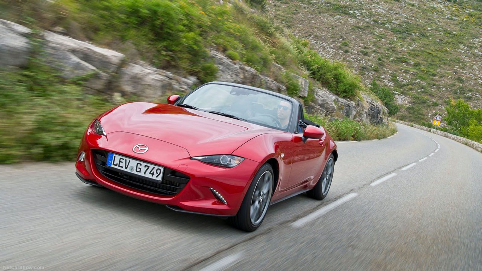 Κάποια έγγραφα που διέρρευσαν επιβεβαιώνουν ότι το νέο MX-5 θα λαμβάνει ισχύ από έναν αναβαθμισμένο 4κύλινδρο κινητήρα 2,0 λίτρων με απόδοση 181 ίππου