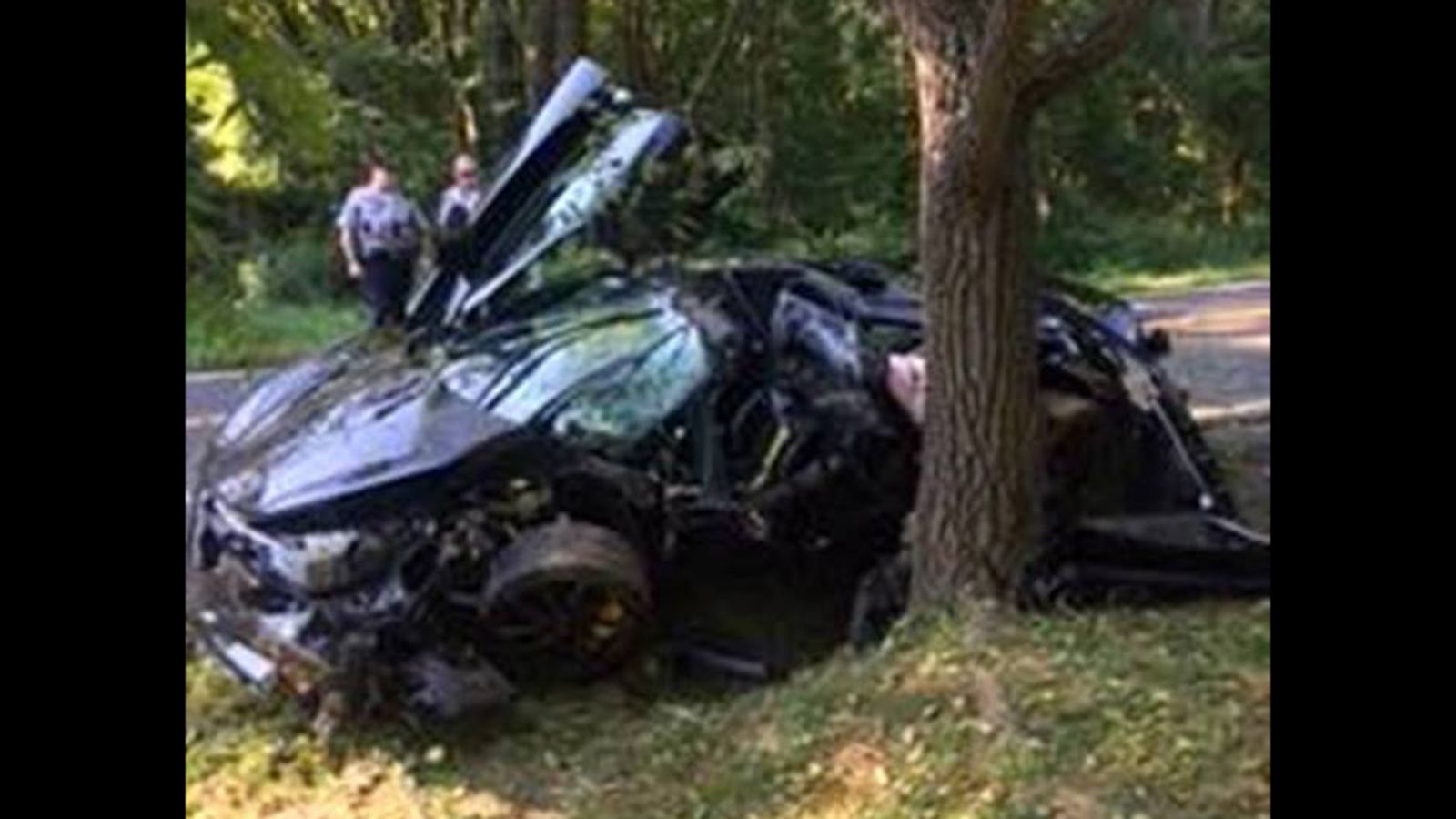 Αγόρασε McLaren την Παρασκευή και την τράκαρε το Σάββατο