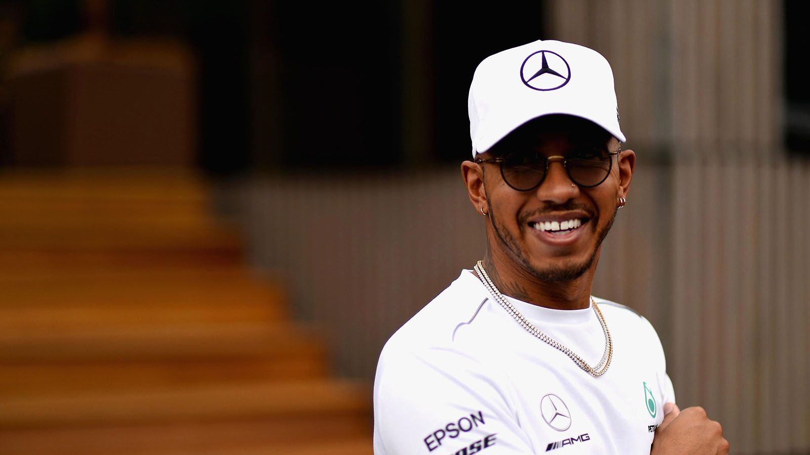 Μένει στη Mercedes o Hamilton