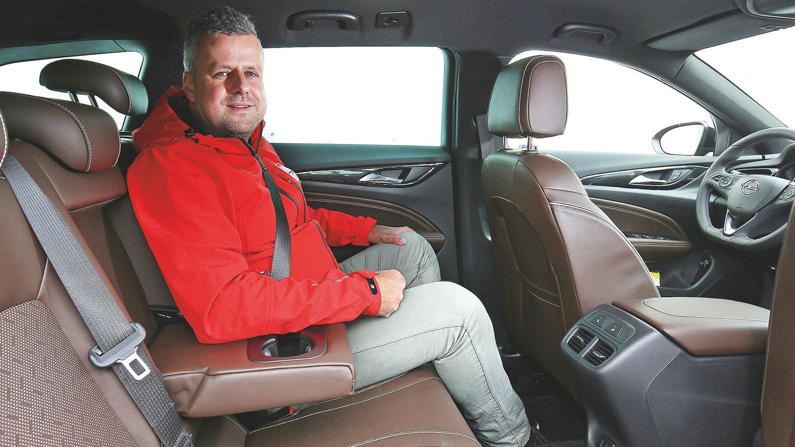 Τόσο μεγάλους χώρους έχουμε συναντήσει μόνο στο Skoda Superb