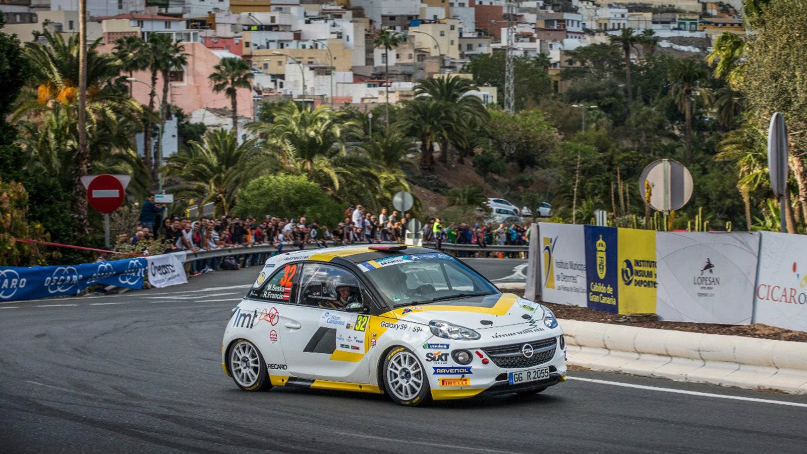 Στο βάθρο ανέβηκε ο Mārtiņš Sesks.