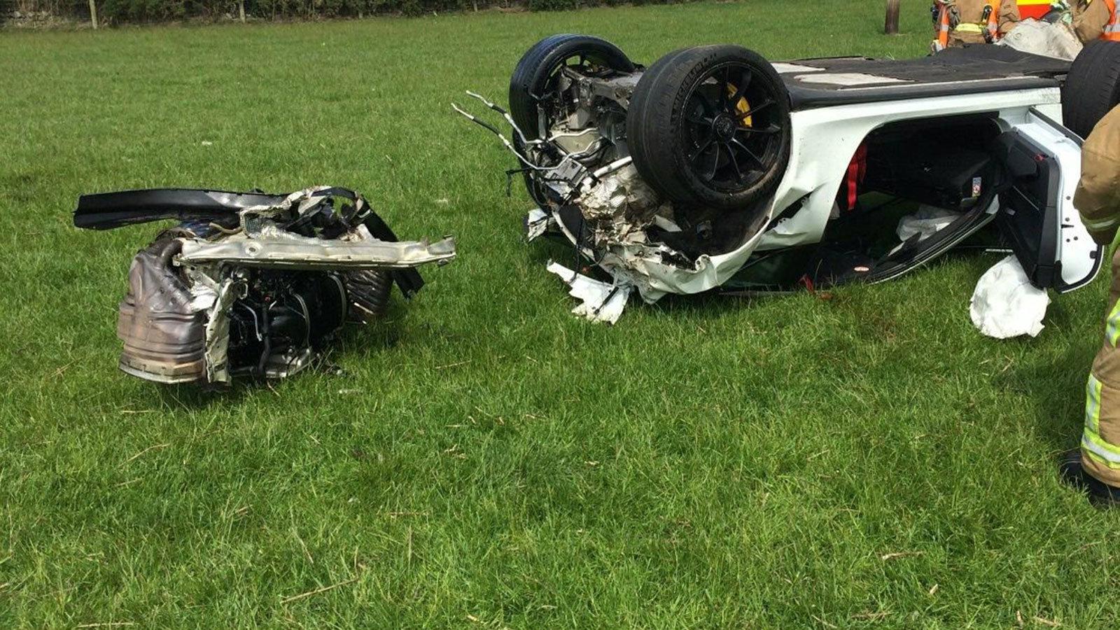 «Φύλλο και φτερό» έγινε η Porsche 911 GT3 RS.