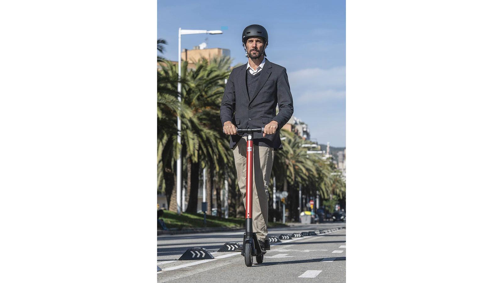 Το νέο ηλεκτροκίνητο σκουτεράκι σχεδιάστηκε αποκλειστικά από τη SEAT για τους πελάτες της.