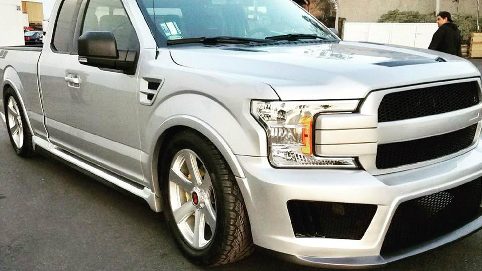 Ένα νέο σπορ Pick-Up το οποίο έχει την ισχύ 710 ίππων παρουσίασε η Saleen.