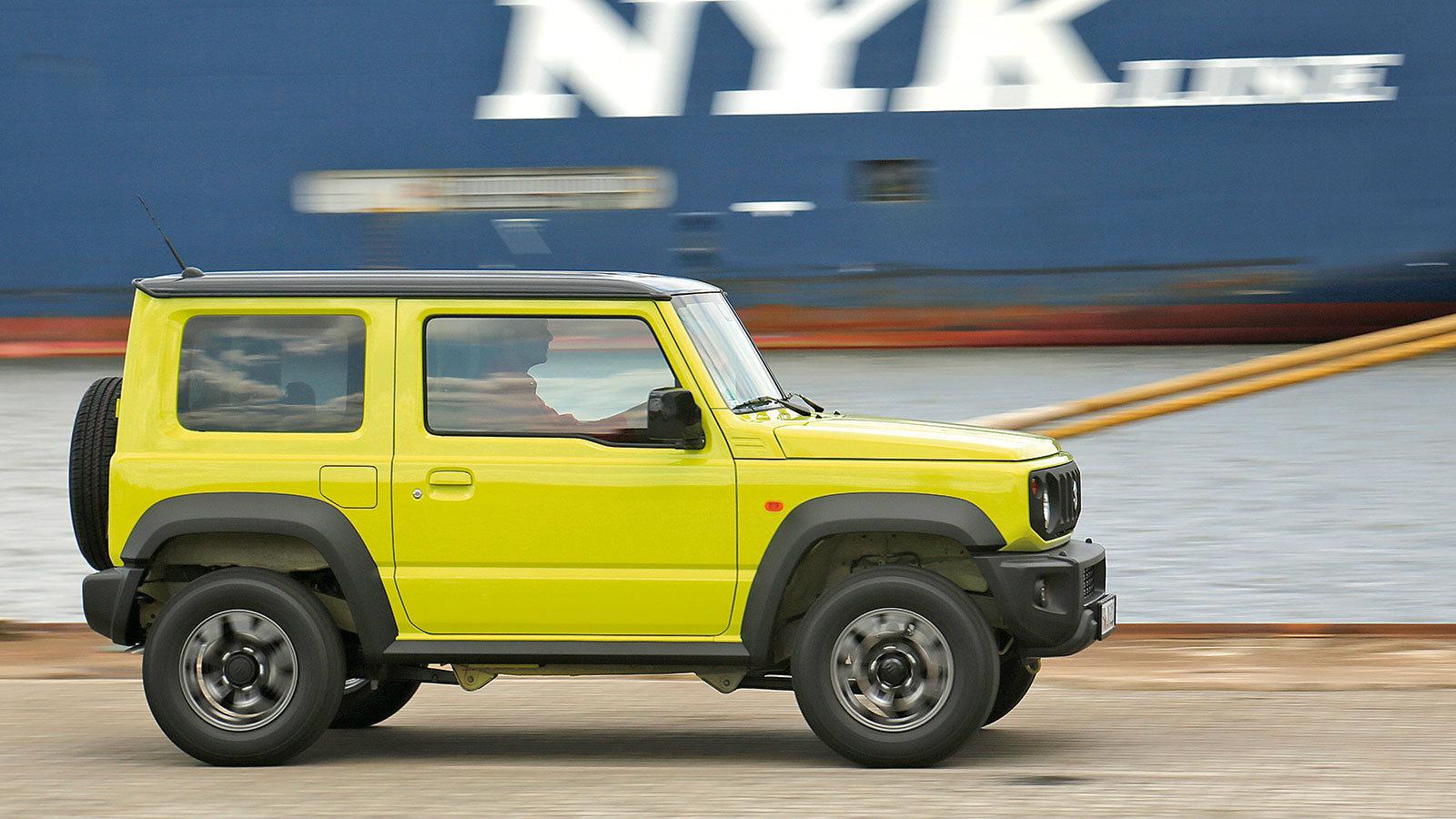 Σας πέφτει ακριβό το G-Class; Από το φθινόπωρο, το Jimny έρχεται στις αντιπροσωπείες. 