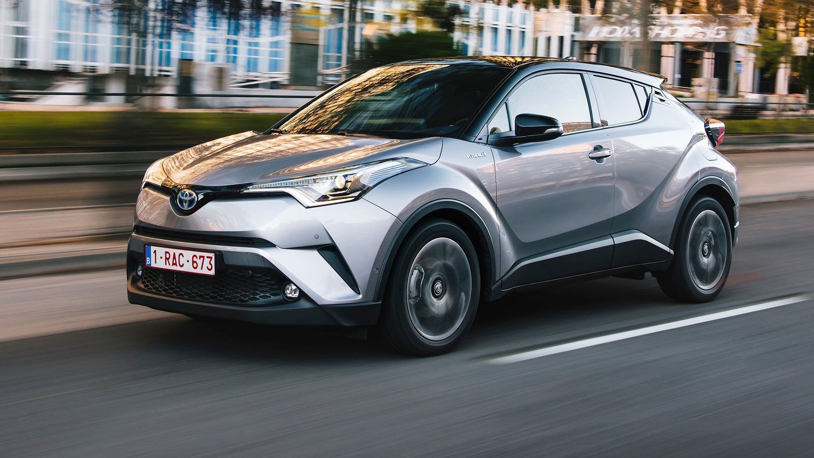 H Toyota κατάφερε να πουλήσει 1,52 εκατομμύρια υβριδικά αυτοκίνητα μέσα στο 2017.