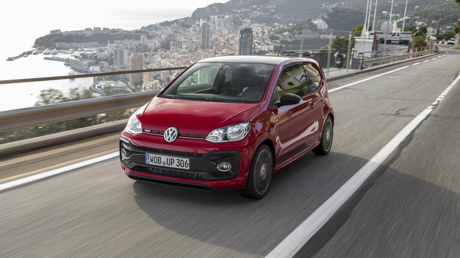 Το νέο up! GTI είναι άμεσα διαθέσιμο στην Ελλάδα από 15.620 ευρώ στην τρίθυρη έκδοσή του ενώ η πεντάθυρη ξεκινά από τις 15.990 ευρώ.