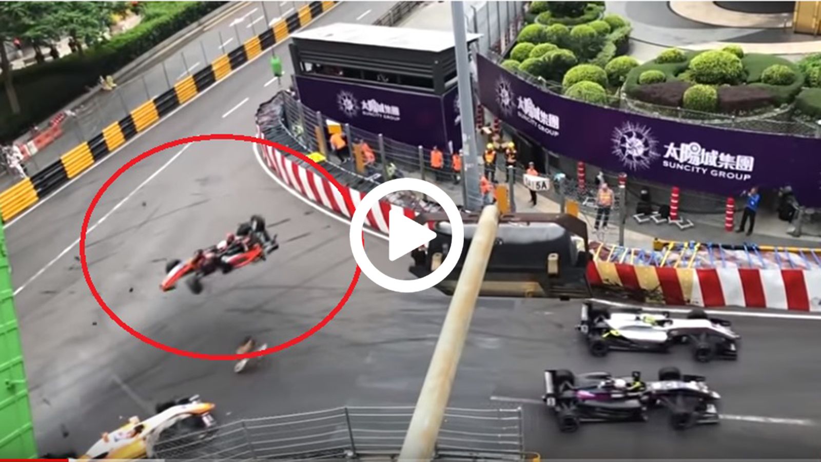 Tρομακτικό ατύχημα: Συγκρούστηκε με 276 χλμ./ώρα!