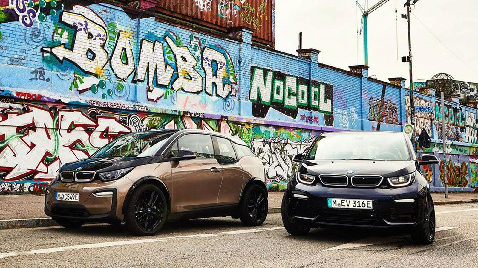 Πλέον , οι εκδόσεις της i3 γίνονται από τρεις σε δύο, την απλή και την i3s που αποδίδει 184 άλογα και 270 Νm ροπής.