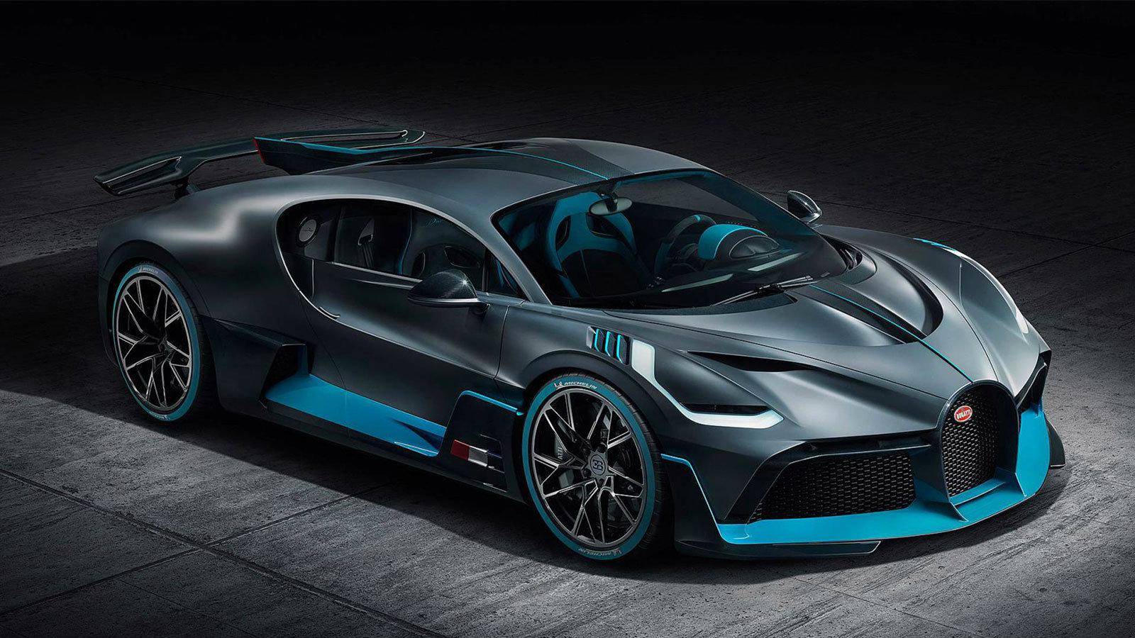 Στην εικόνα βλέπετε την Bugatti Divo. 