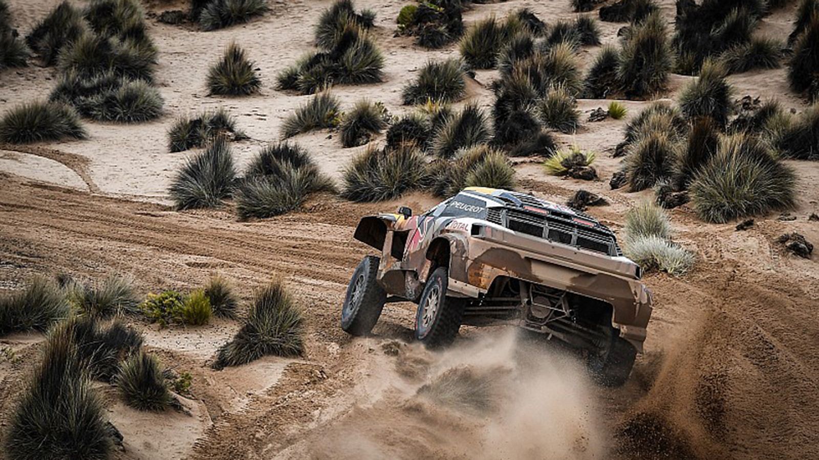 Πρώτος παραμένει ο Carlos Sainz, ο οποίος εκμεταλλευόμενος την μεγάλη απόσταση που είχε από τους διώκτες του, οδήγησε συγκρατημένα και τερμάτισε 7 λεπ