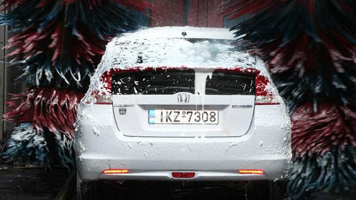 Τι αφήνει το καλοκαίρι στο αμάξι μας...