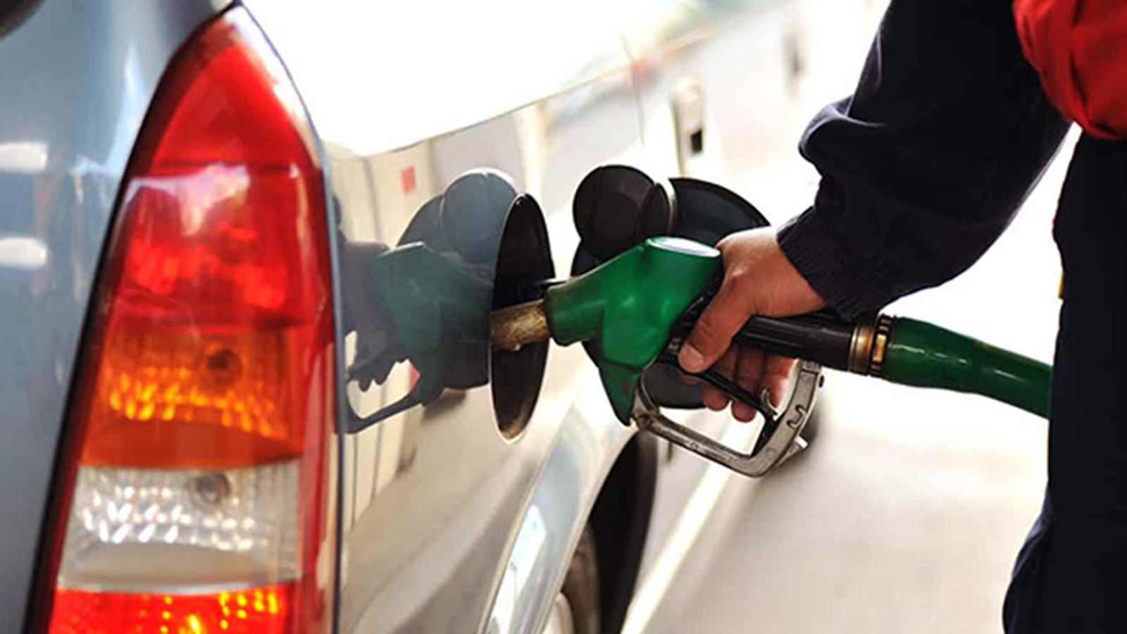 Τις δικές του διεκρινίσεις σχετικά με το θέμα των αυξημένων τιμών στα καύσιμα έδωσε ο Σύνδεσμος Εταιριών Εμπορίας Πετρελαιοειδών Ελλάδος.