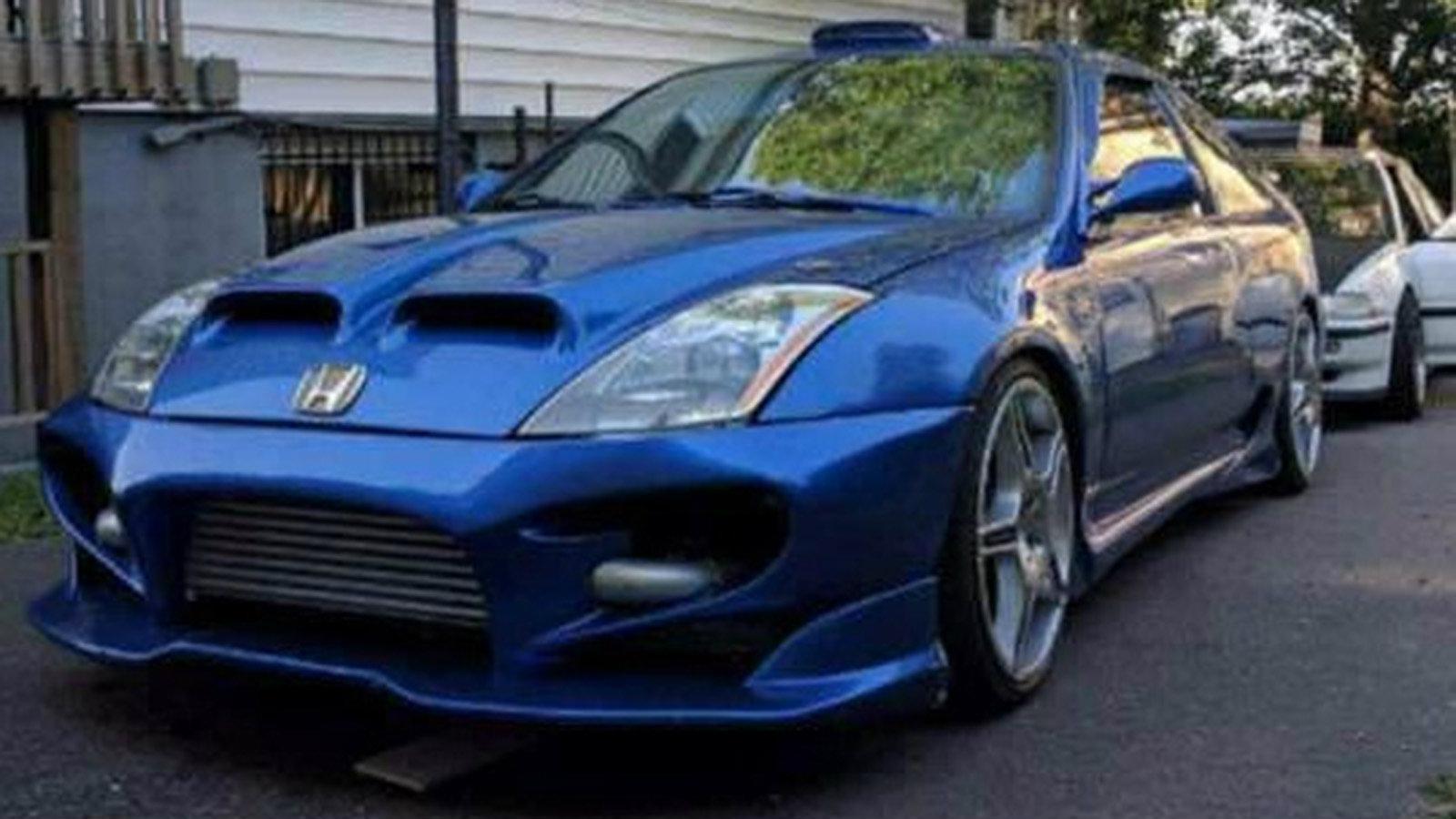 Tι βρίσκεται από κάτω;