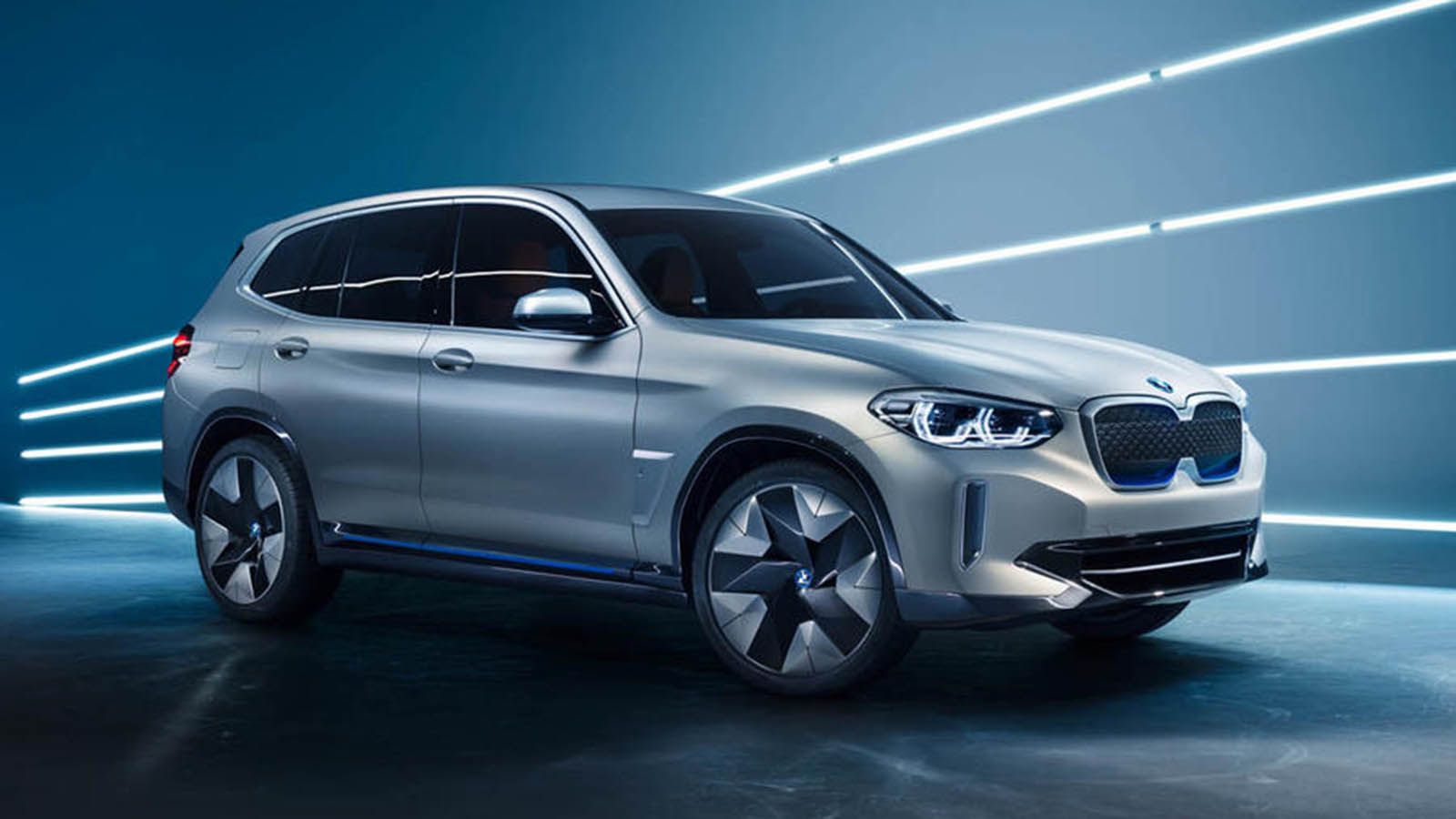 Η BMW iX3 θα είναι το πρώτο μοντέλο που θα βασίζεται στην καινούρια ηλεκτρική πλατφόρμα της μάρκας.